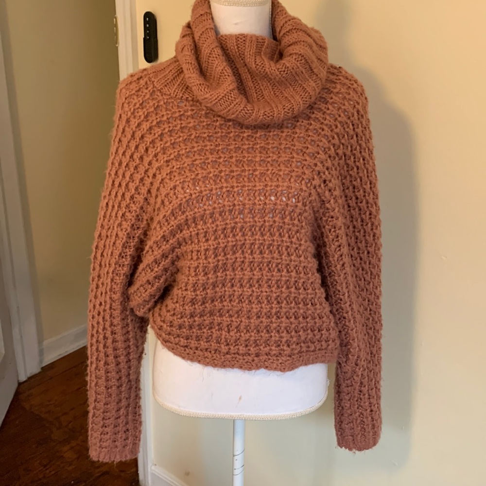 Crop sweater